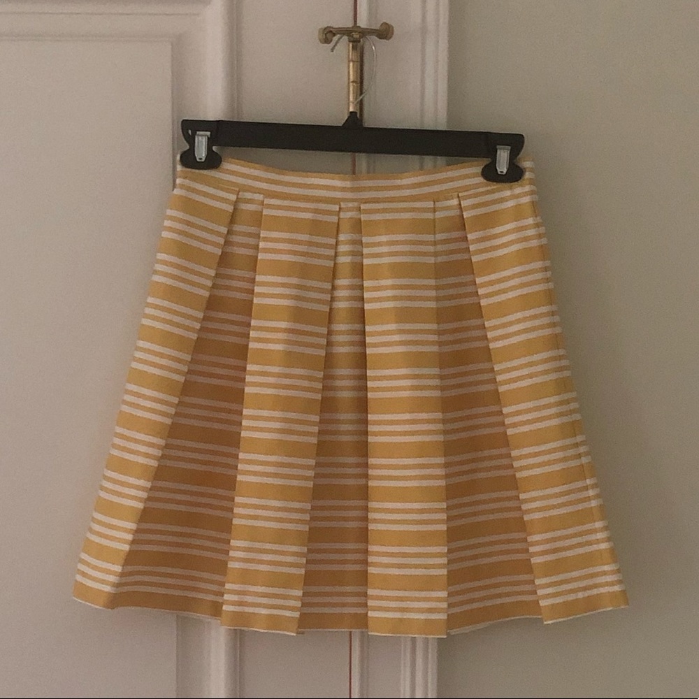Silk-like classic skirt